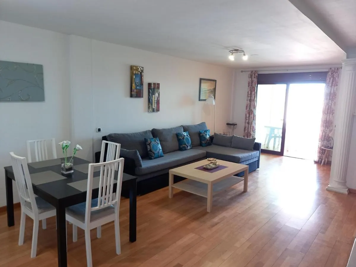 Big And Bright Apartment Corralejo