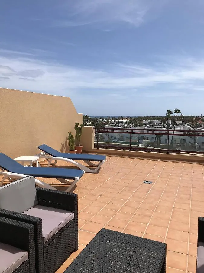 Big And Bright Apartment Corralejo