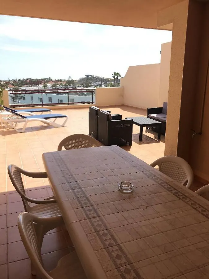 Big And Bright Apartment Corralejo