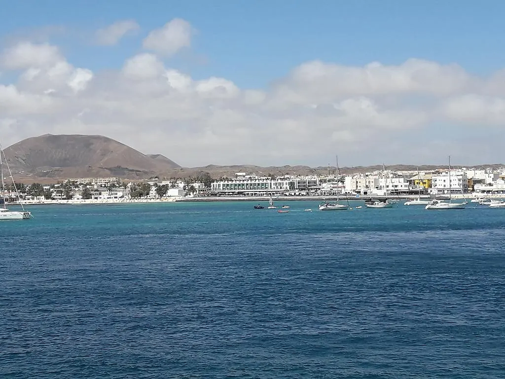 Big And Bright Apartment Corralejo